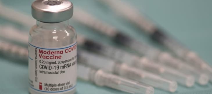 Moderna coronavirus vaccine side effects