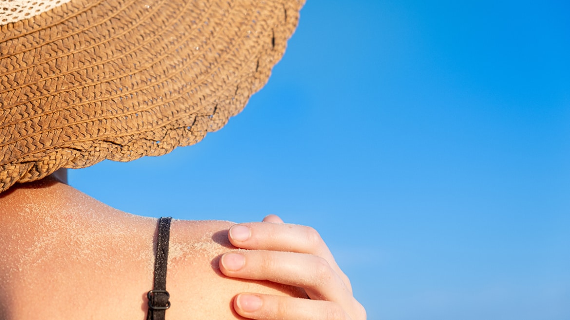 Effects of the Sun on the Skin. 5 Benefits and Risks You Should Know